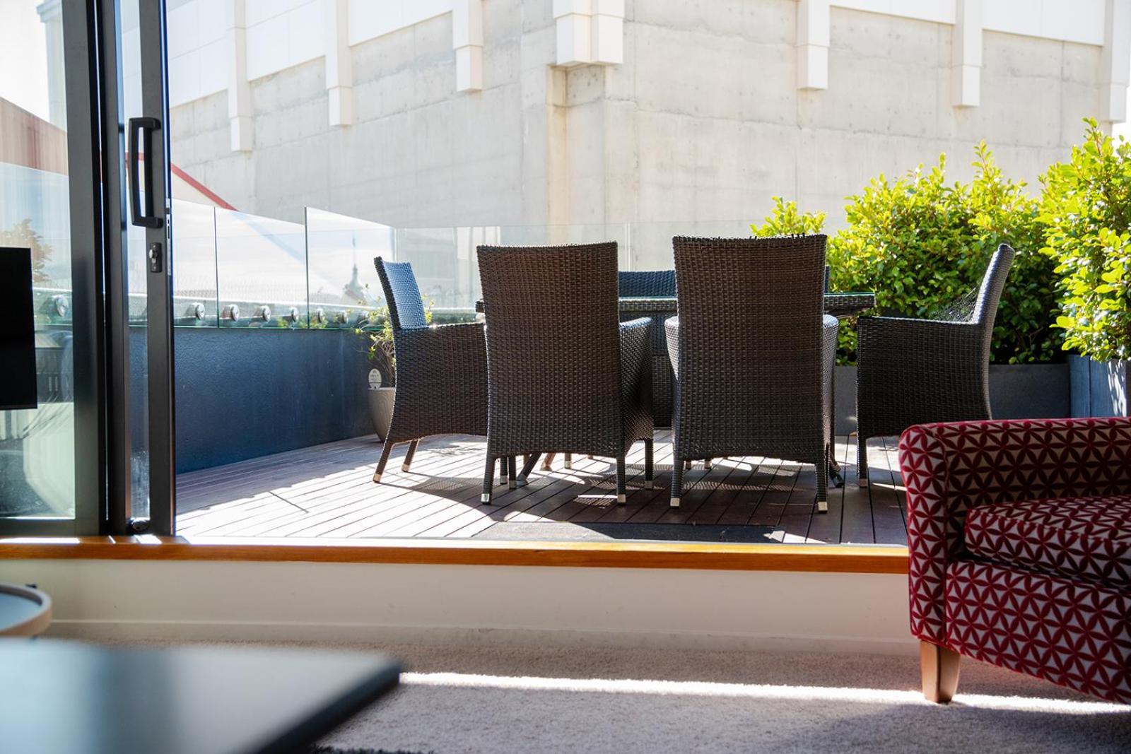 Deluxe Inner-City Apartment On Moray Dunedin Dış mekan fotoğraf